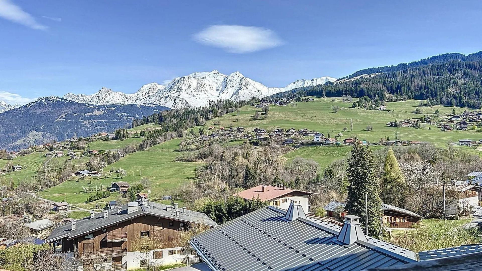 Appartement 4 Pieces Avec Piscine Couverte A Combloux - Fr-1-560-127 0*,